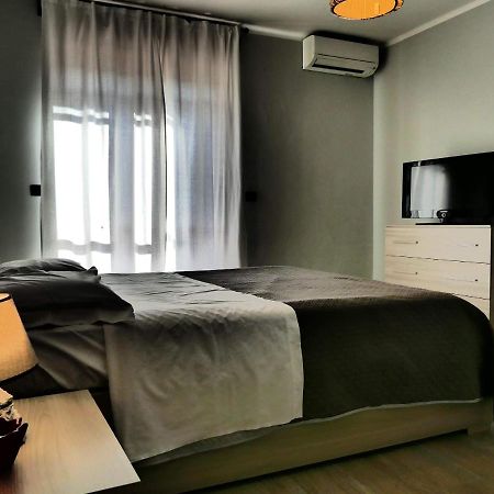 Appartamento Panoramico Nizza Monferrato Exteriör bild