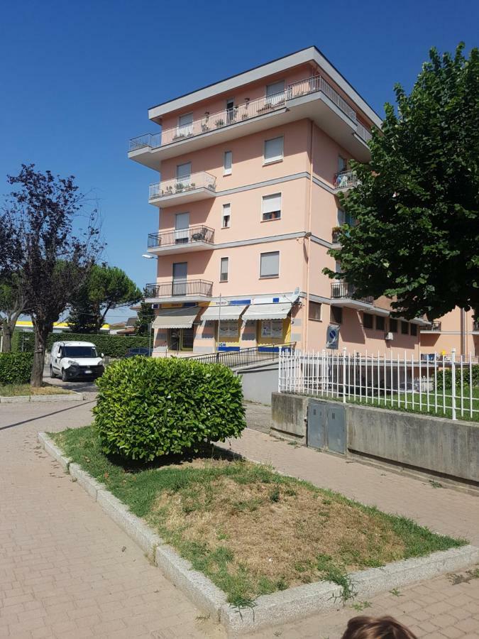 Appartamento Panoramico Nizza Monferrato Exteriör bild